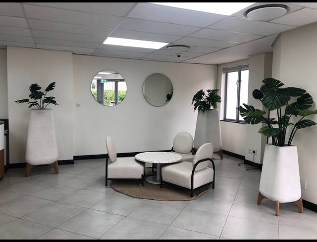 260M² OFFICE TO LET IN SANDHURST